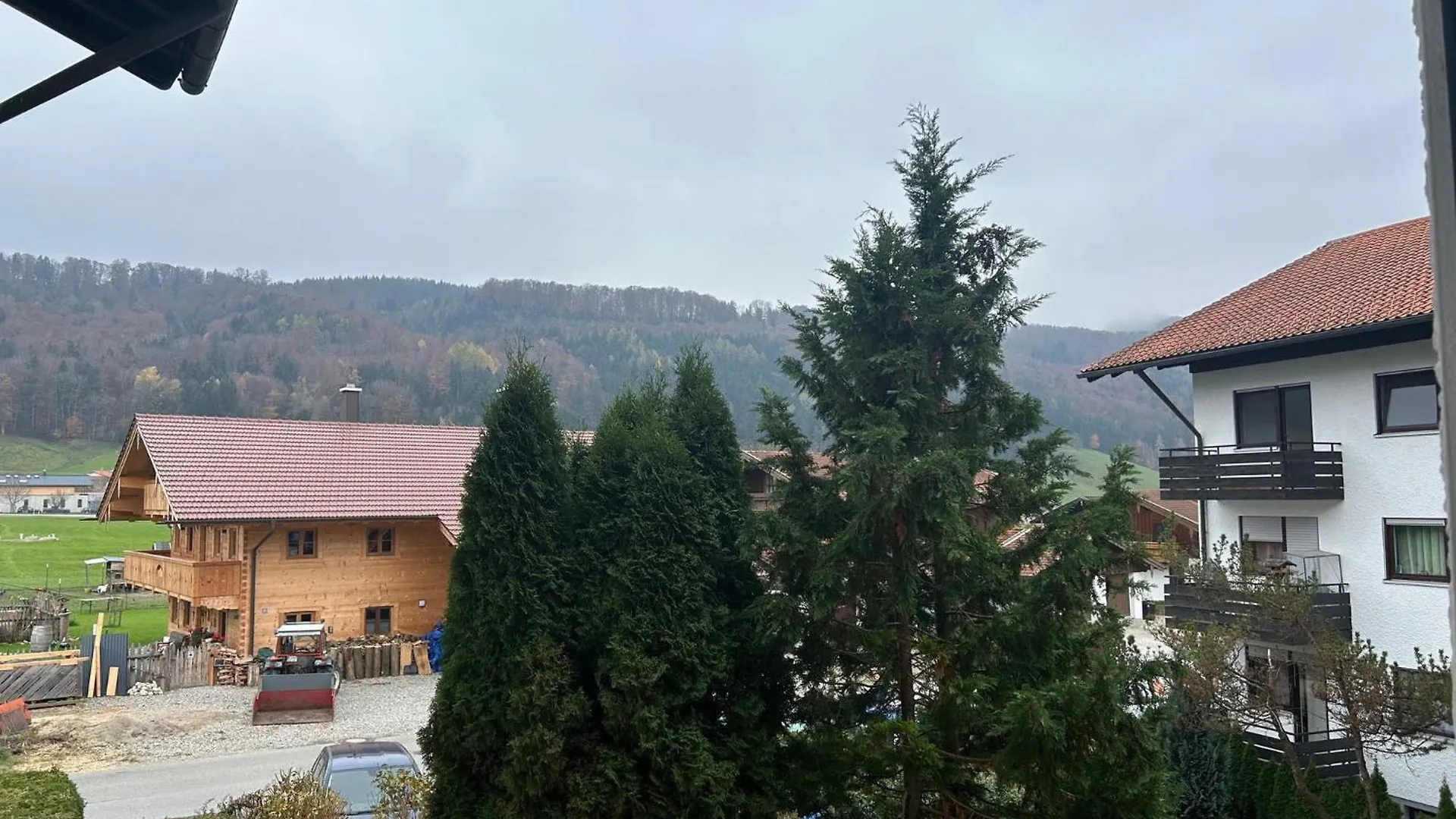 Gipfelblick Mit Hallenbad Und Sauna Bergen  0*, Bergen (Traunstein)