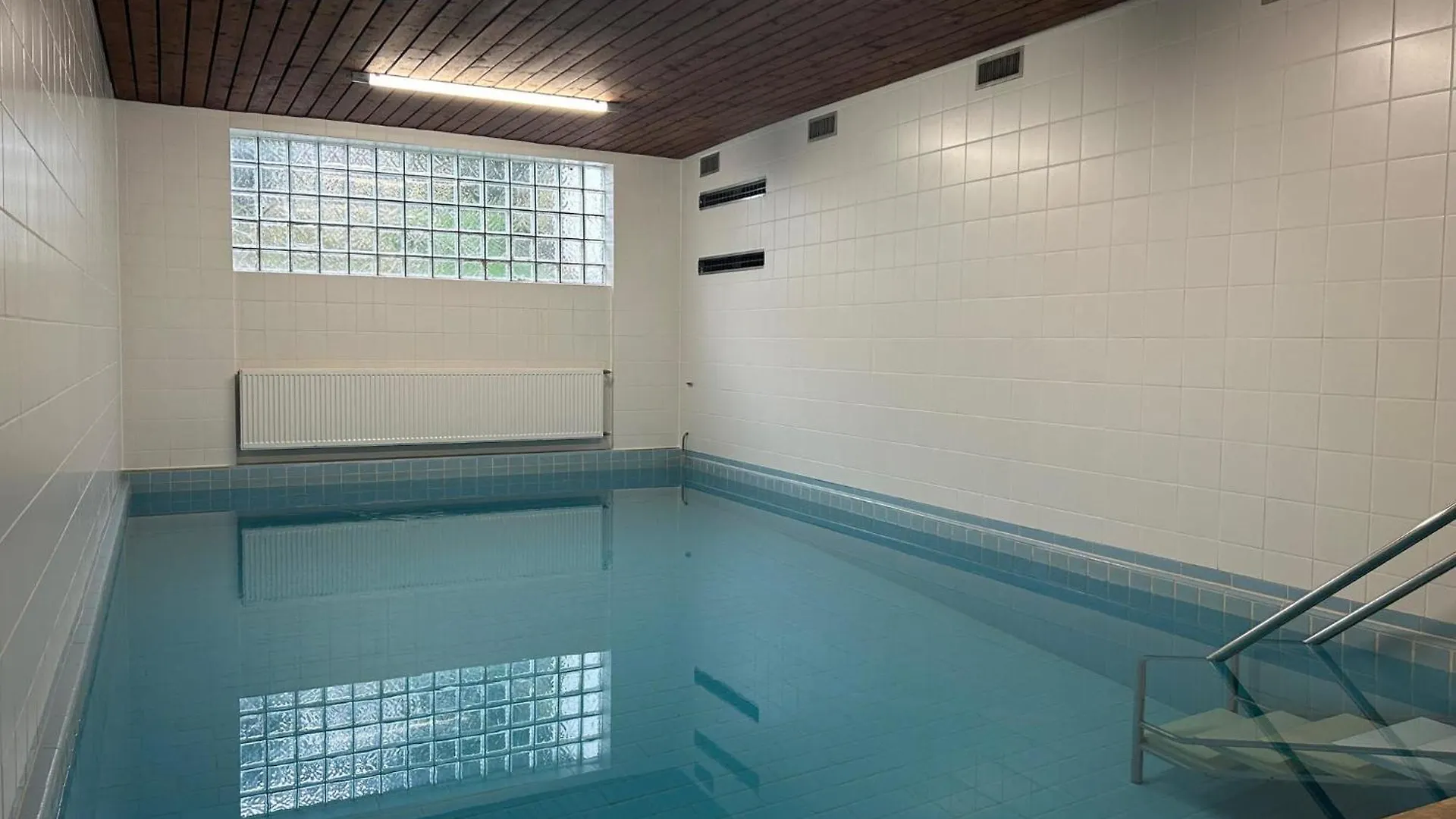 Gipfelblick Mit Hallenbad Und Sauna Bergen  0*, Bergen (Traunstein)